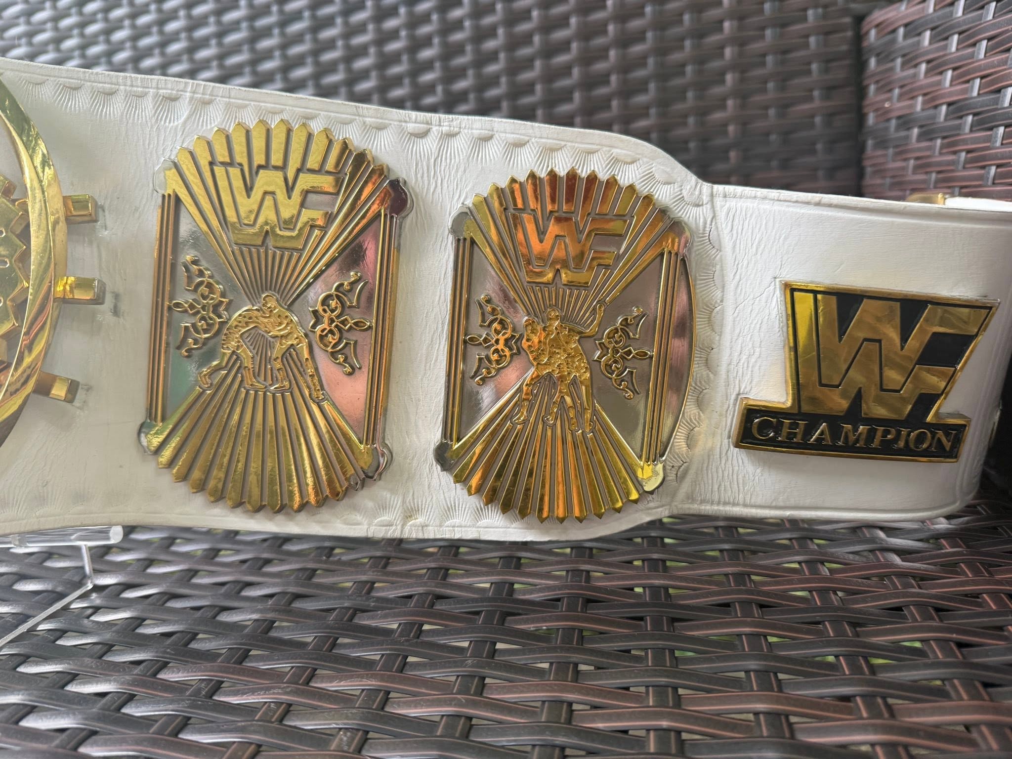 WWF World Heavyweight Championship Belt Replica – White Strap Adult Size