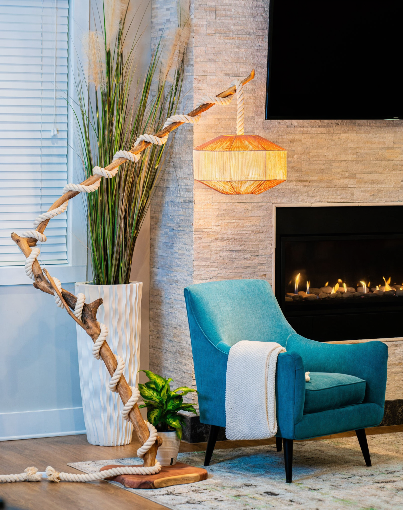 Introducing Archie: The Earth-Inspired Floor Lamp